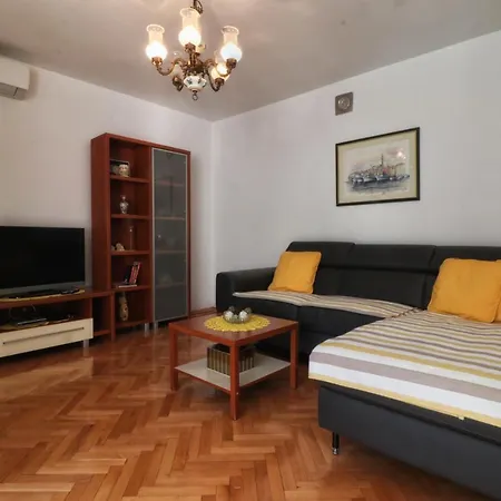 Apartament Karla